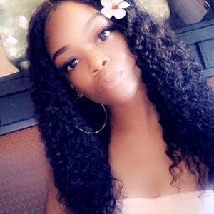 Meet your Posher, Jacqueline